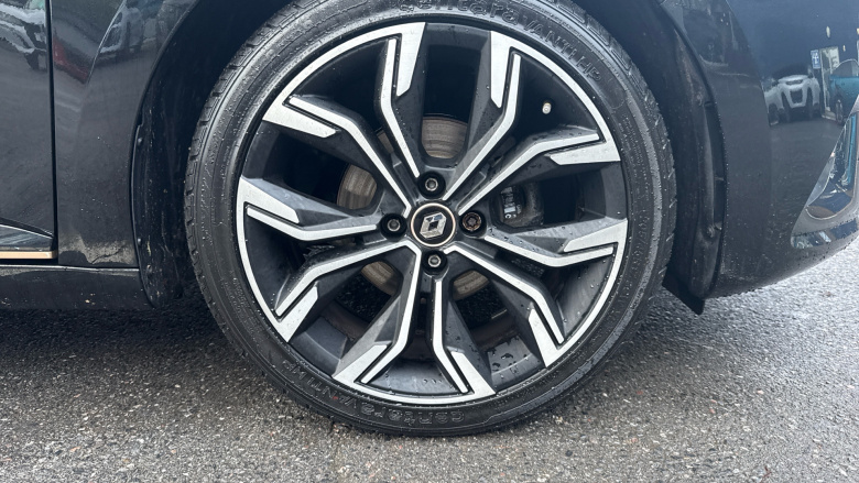 Renault Clio 1.0 TCe 90 Lutecia SE 5dr Petrol Hatchback